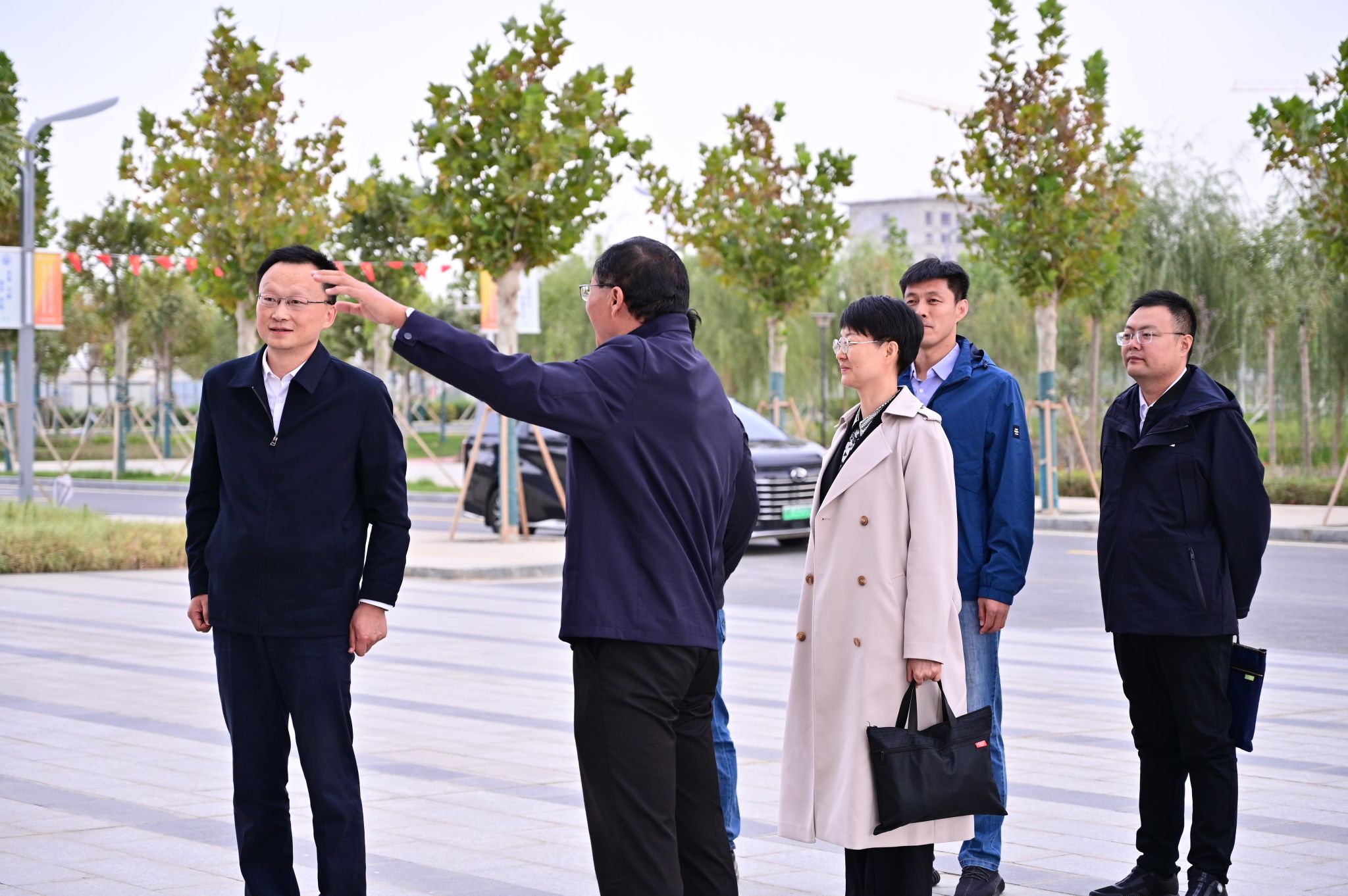 兵团团委书记马智群一行莅临我校调研共青团工作